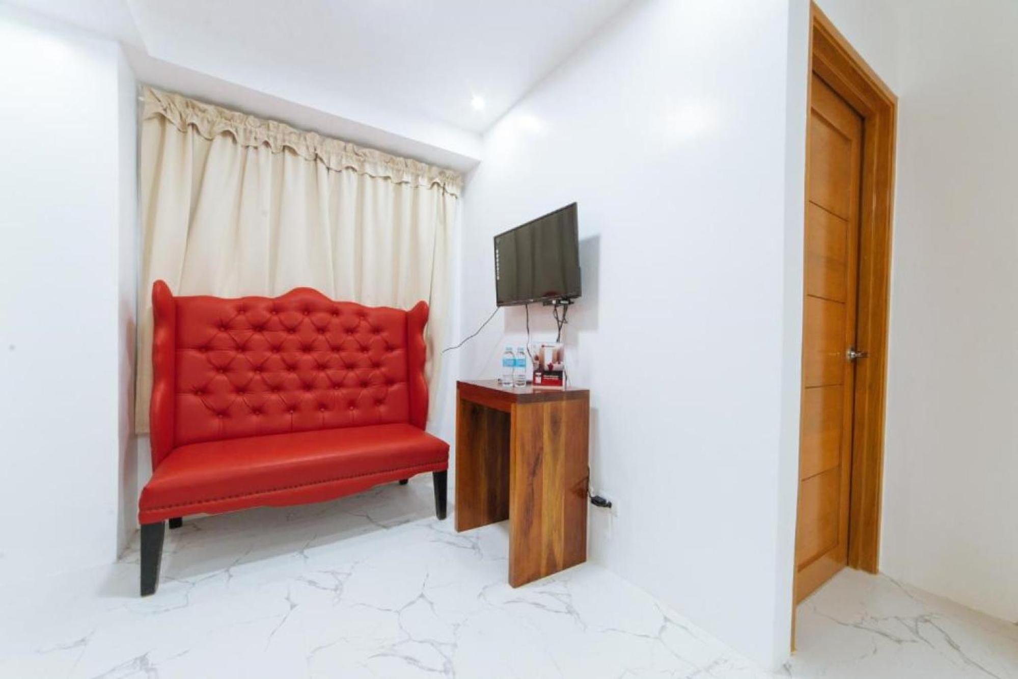 Reddoorz At Dbuilders Rooms Bangkal Makati Makati City Exterior foto