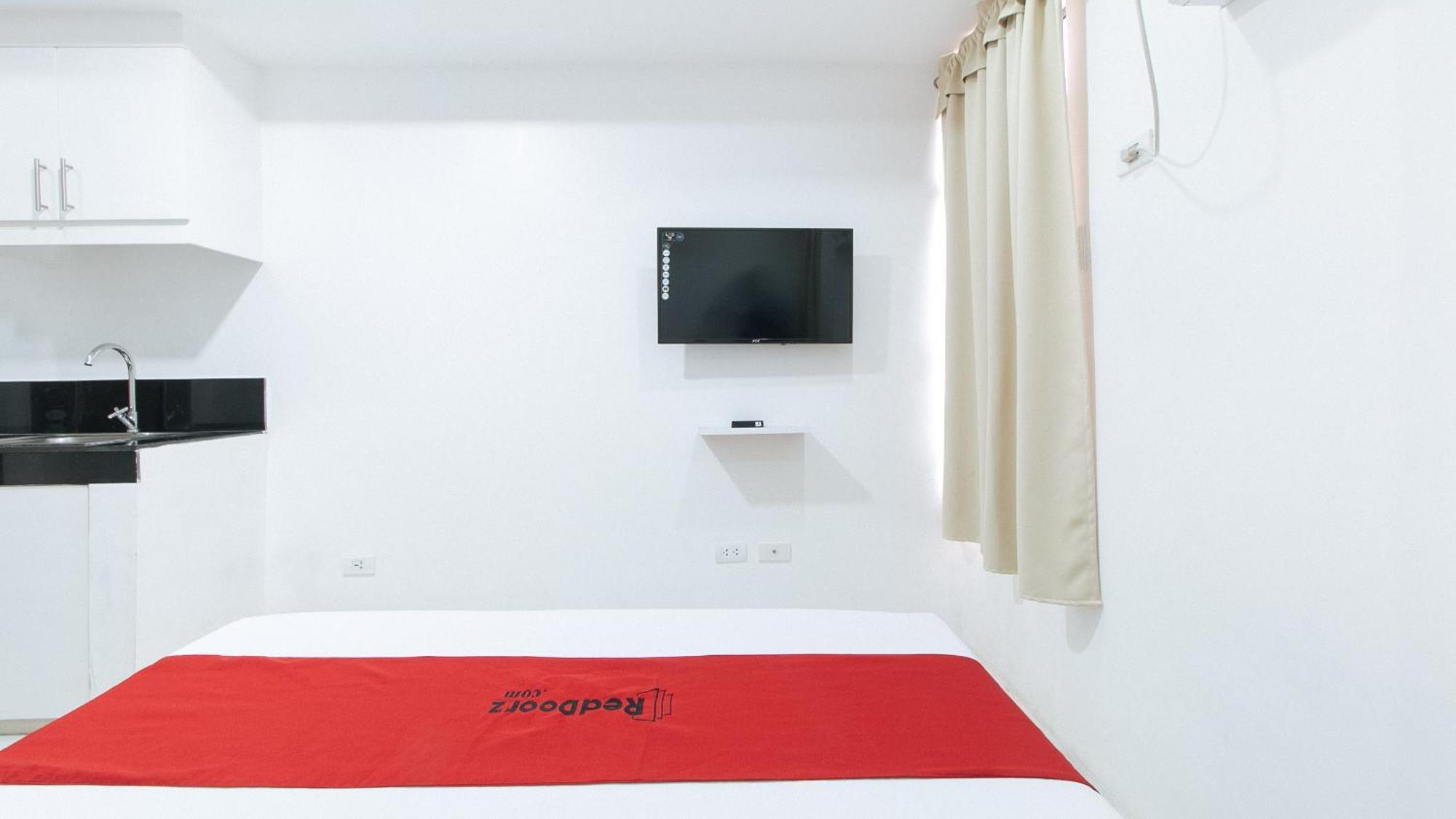 Reddoorz At Dbuilders Rooms Bangkal Makati Makati City Exterior foto