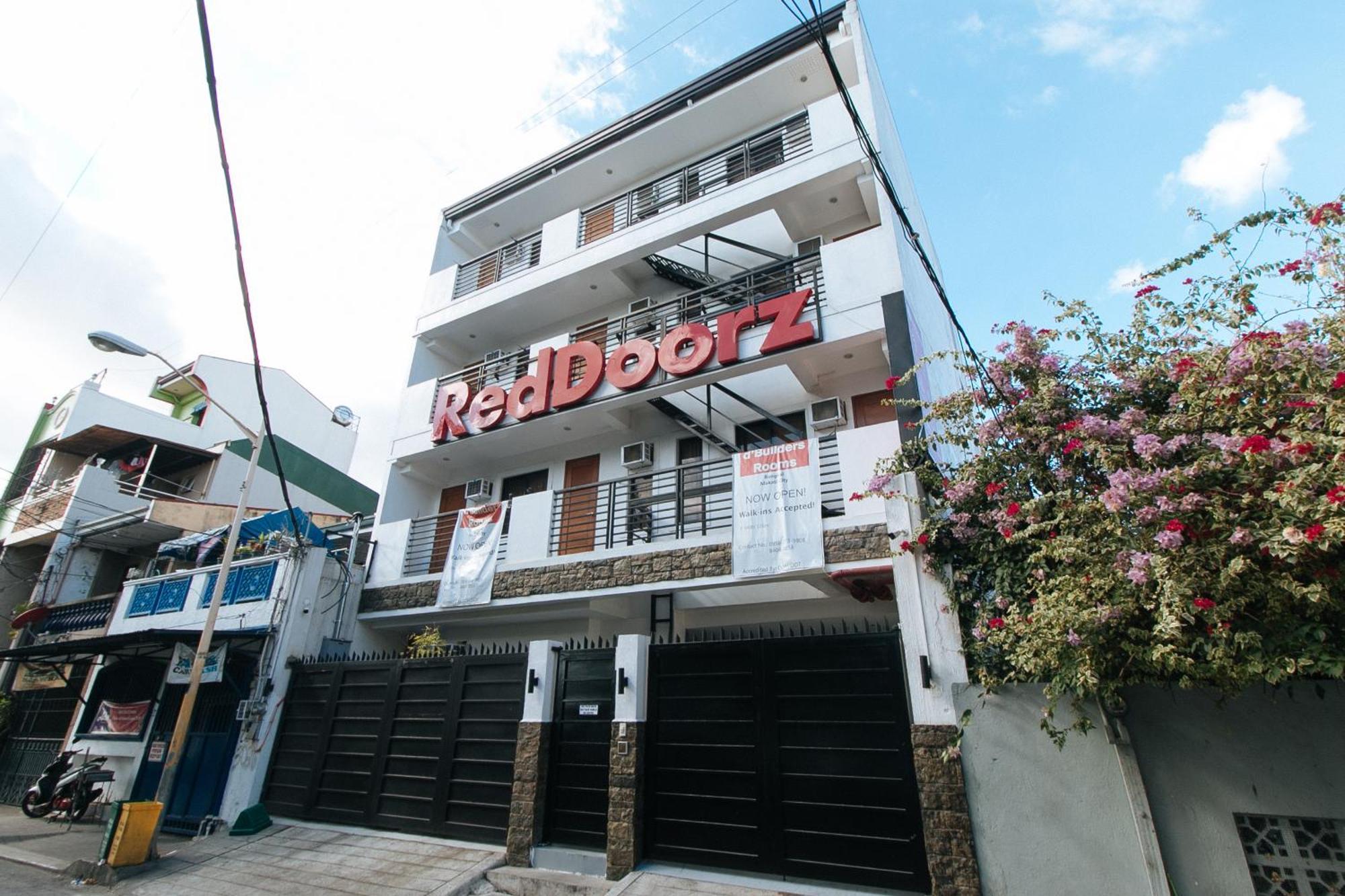 Reddoorz At Dbuilders Rooms Bangkal Makati Makati City Exterior foto